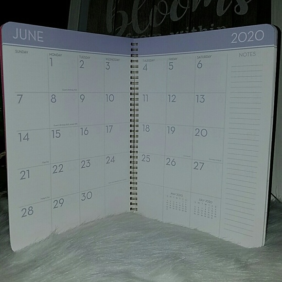 Flower crown Giraffe large  monthly planner 2020 - Picture 5 of 8